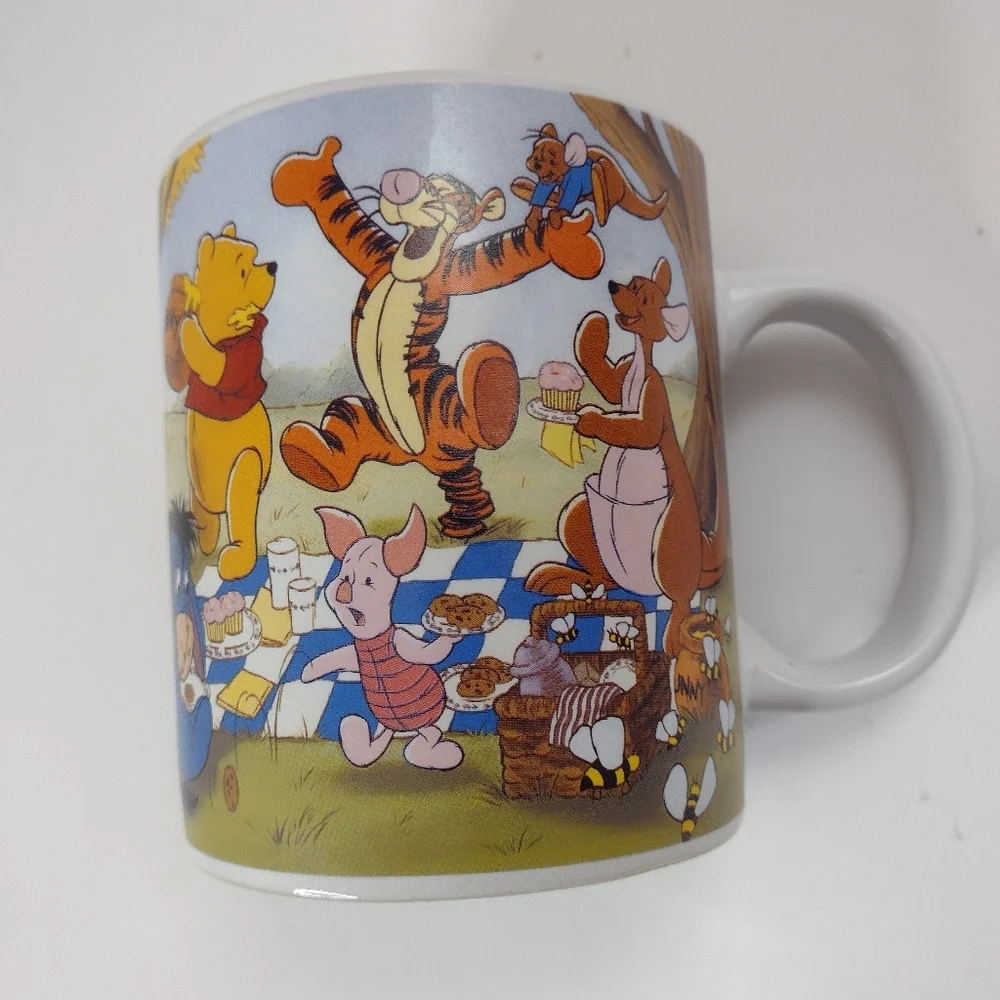 Mug with Winnie the Pooh and Friends in Vibrant Colors